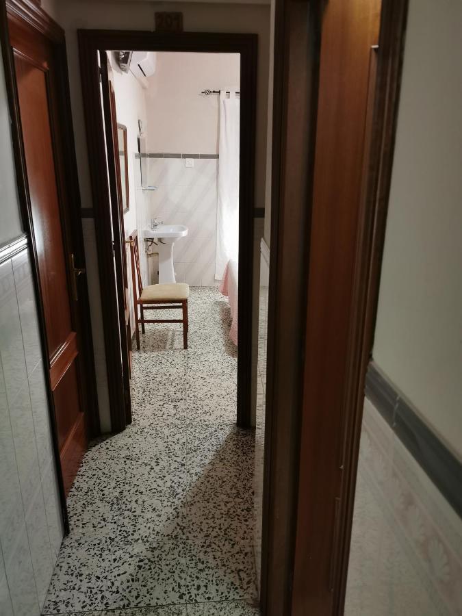 Hostal Senero Mérida Kültér fotó